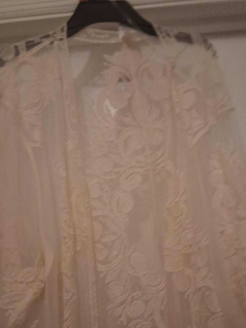 Sheer Lace Kimono Cream - Lightweight .can be worn as a jacket or cover up - Picture 2 of 5